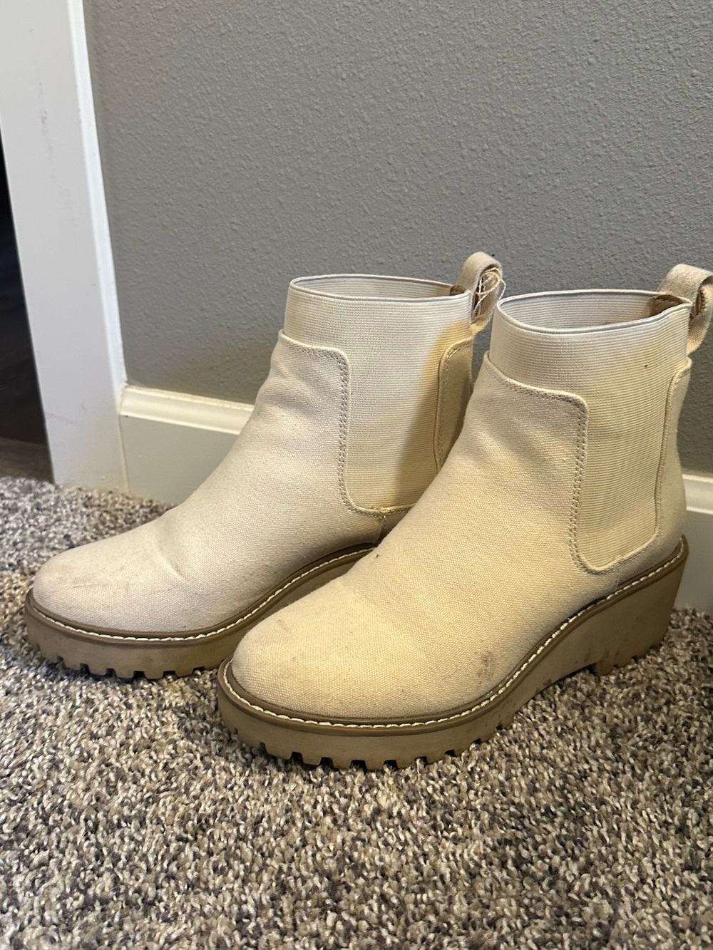 Women's Cream Platform Chelsea Boots